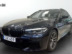 Svart Begagnad 2021 BMW 520 M Sport Kombi | 399 900 kr (Lite dyr)