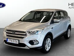 Grå (silver) Begagnad 2017 Ford Kuga SUV | 169 900 kr (Marknadspris)