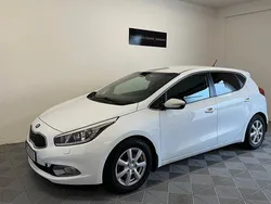 Vit Begagnad 2014 Kia Ceed Comfort Halvkombi | 109 900 kr (Lite dyr)