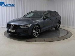 Mörkblå Begagnad 2020 Volvo V60 R-Design Kombi | 349 900 kr (Marknadspris)
