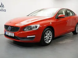 Röd Begagnad 2017 Volvo S60 Standard Sedan | 194 900 kr (Marknadspris)
