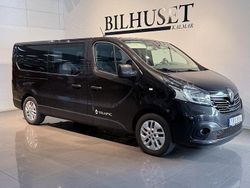 Svart Begagnad 2016 Renault Trafic Van | 199 900 kr