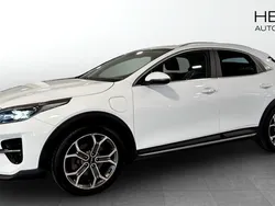 Vit (white) Begagnad 2022 Kia XCeed Advance SUV | 249 900 kr (Lite dyr)