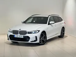 Vit Ny 2025 BMW 330e M Sport Kombi | 599 900 kr (Bra pris)