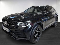 Svart Begagnad 2022 Mercedes 300 AMG SUV | 459 900 kr