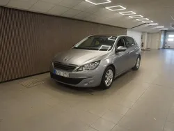 Grå Begagnad 2013 Peugeot 308 Active Halvkombi | 94 700 kr (Marknadspris)
