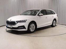 Vit Begagnad 2023 Skoda Octavia G-TEC Kombi | 269 900 kr (Marknadspris)