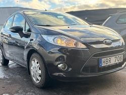 Svart Begagnad 2011 Ford Fiesta Titanium Halvkombi | 39 500 kr (Bra pris)