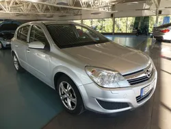 Grå Begagnad 2007 Opel Astra Halvkombi | 29 900 kr (Lite dyr)
