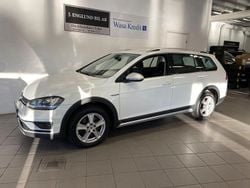Vit Begagnad 2016 VW Golf Alltrack Kombi | 179 900 kr (Marknadspris)