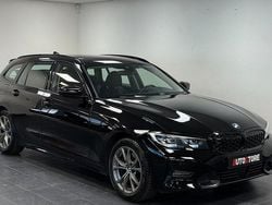 Svart Begagnad 2020 BMW 330e Sport Line Kombi | 229 900 kr (Marknadspris)