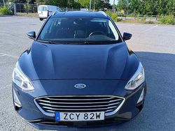Blå Begagnad 2019 Ford Focus Titanium Kombi | 134 900 kr (Bra pris)