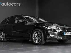 Svart Begagnad 2021 BMW 330e Sport Line Kombi | 312 500 kr (Bra pris)