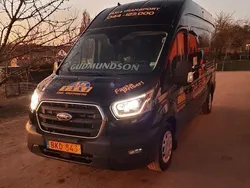 Svart Begagnad 2020 Ford Transit Kombi | 288 000 kr