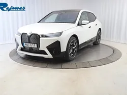 Vit Begagnad 2022 BMW iX Sport Line SUV | 634 000 kr (Superpris)