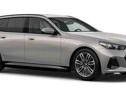 Grå Ny 2025 BMW 530e M Sport Kombi | 705 600 kr (Bra pris)