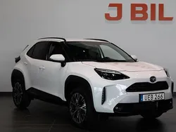 Vit Begagnad 2023 Toyota Yaris Cross Edition SUV | 314 900 kr (Marknadspris)