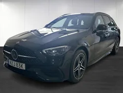 Svart (black) Begagnad 2022 Mercedes C300e AMG line Kombi | 459 500 kr (Marknadspris)