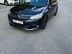 Blå Begagnad 2011 Citroën C4 Halvkombi | 49 000 kr (Marknadspris)