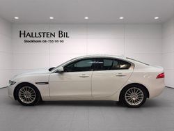 Vit Begagnad 2016 Jaguar XE Sedan | 169 000 kr (Bra pris)