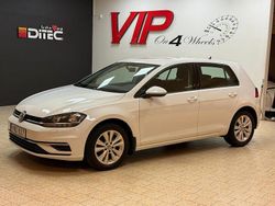 Vit Begagnad 2018 VW Golf VII Halvkombi | 159 800 kr (Marknadspris)