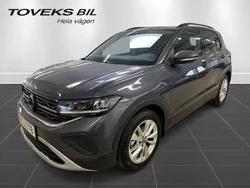 Grå (smokey grey metallic) Begagnad 2024 VW T-Cross Life SUV | 269 800 kr (Marknadspris)