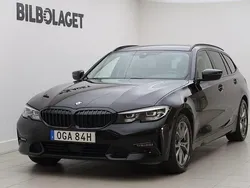 Svart Begagnad 2020 BMW 320 Kombi | 314 900 kr (Marknadspris)