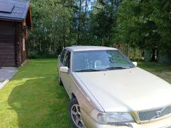 Grön Begagnad 2000 Volvo S70 Sedan | 27 000 kr