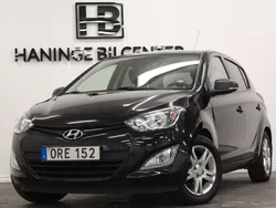 Svart Begagnad 2015 Hyundai i20 Select Halvkombi | 59 900 kr (Bra pris)