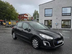 Svart Begagnad 2013 Peugeot 308 Halvkombi | 59 000 kr (Marknadspris)