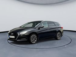 Svart Begagnad 2016 Hyundai i40 Kombi | 114 900 kr (Marknadspris)