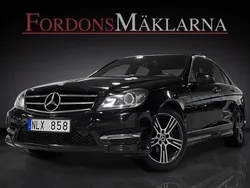 Obsidiansvart metallic Begagnad 2013 Mercedes C180 AMG Sedan | 77 900 kr (Superpris)