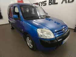 Blå Begagnad 2005 Peugeot Partner Minibuss | 16 900 kr (Marknadspris)