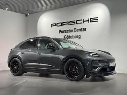 Grå (grey) Ny 2025 Porsche Macan Turbo SUV | 1 538 100 kr