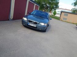 Grön Begagnad 2005 Volvo S60 Kinetic Sedan | 25 000 kr (Bra pris)