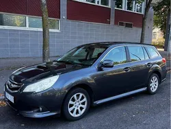 Grå Begagnad 2011 Subaru Legacy Kombi | 39 900 kr (Marknadspris)