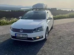 Vit Begagnad 2014 VW Passat Kombi | 99 999 kr (Lite dyr)