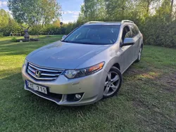 Silver Begagnad 2011 Honda Accord Executive Kombi | 49 500 kr (Bra pris)