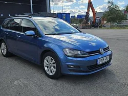 Blå Begagnad 2016 VW Golf VII Kombi | 133 000 kr (Bra pris)