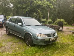 Grön Begagnad 2001 Nissan Almera Halvkombi | 2 000 kr
