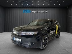 Svart Ny 2024 Opel Grandland Electric SUV | 599 900 kr (Marknadspris)