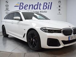 Alpine white Begagnad 2023 BMW 530e M Sport Kombi | 424 500 kr (Lite dyr)