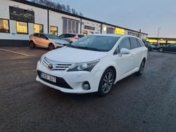 Vit Begagnad 2013 Toyota Avensis Business Edition Kombi | 84 900 kr (Marknadspris)