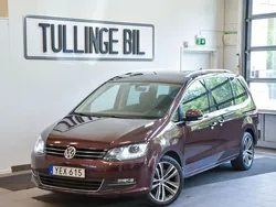 Mörkröd Begagnad 2016 VW Sharan GT Minibuss | 199 900 kr (Marknadspris)