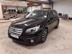 Svart Begagnad 2015 Subaru Outback Kombi | 119 000 kr (Lite dyr)