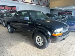 Svart Begagnad 2001 Chevrolet S10 Van | 59 900 kr