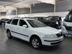 Vit Begagnad 2007 Skoda Octavia Kombi | 24 900 kr (Lite dyr)
