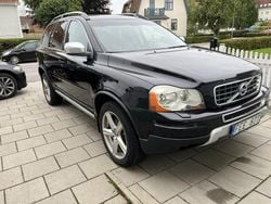 Svart Begagnad 2010 Volvo XC90 R-Design SUV | 89 000 kr (Marknadspris)