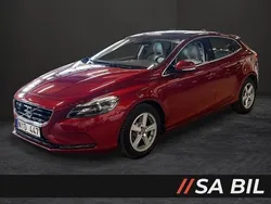 Röd Begagnad 2014 Volvo V40 Summum Kombi | 134 500 kr (Marknadspris)