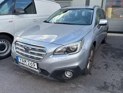 Silver Begagnad 2015 Subaru Outback SUV | 159 000 kr (Marknadspris)